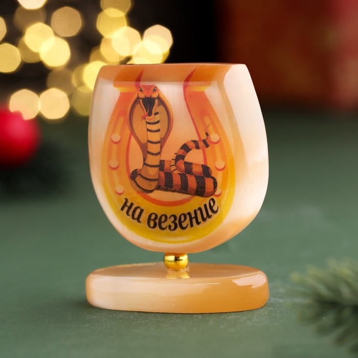 Сувенир Сувенир "На везение 2025", подкова на подставке, селенит, 2,5х4,5х6 см