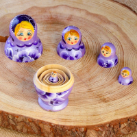 Матрёшка &laquo;Роза&raquo;,  сиреневое платье, 5 кукольная, 10 см