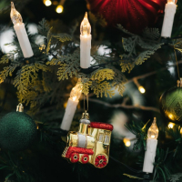 Гирлянда &laquo;Нить&raquo; 4 м с насадками &laquo;Свечи на прищепке&raquo;, IP20, тёмная нить, 20 LED, свечение тёплое белое, 220 В