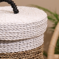 Корзина плетёная с крышкой 27х27х35 см Корзина плетёная с крышкой 27х27х35 см