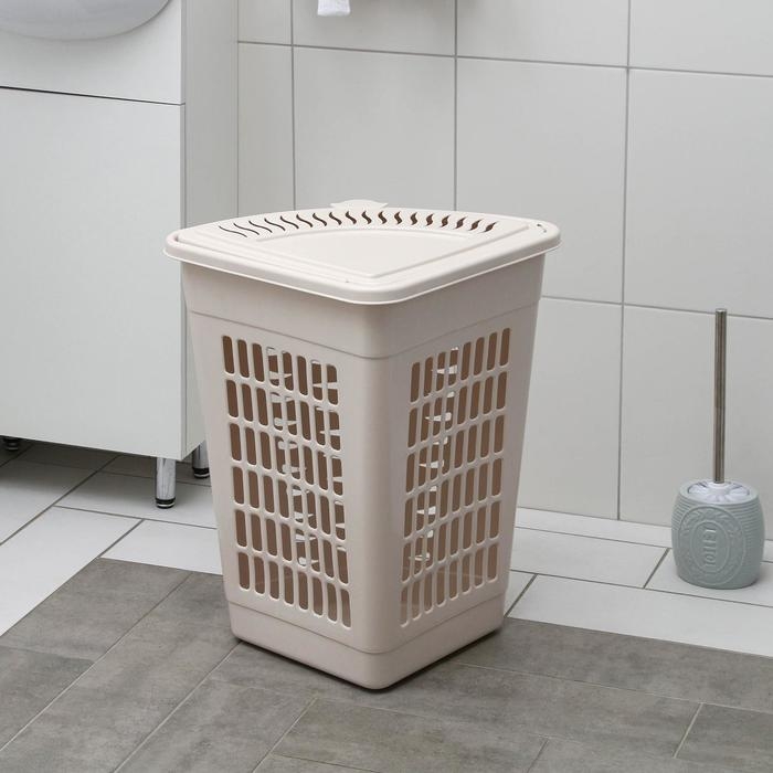 Корзина для белья угловая с крышкой, 45 л, 37&times;50&times;56 см, цвет слоновая кость