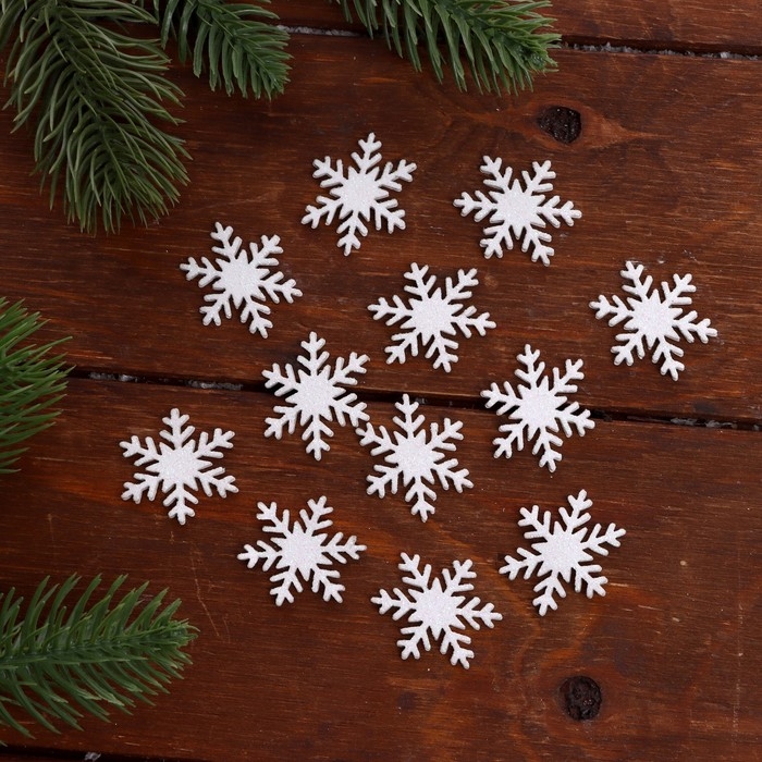 Новогодний набор для декора &laquo;Снежинки&raquo;, на клеевой основе
