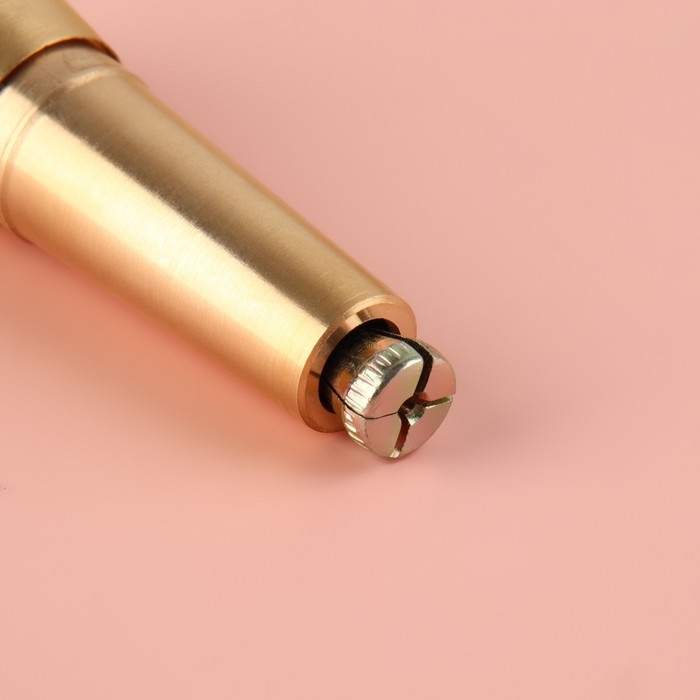 Шило швейное, с тремя сменными насадками: крючок, 8 см, изогнутый крючок, 8 см, с отверстием, 6,9 см Шило швейное, с тремя сменными насадками: крючок, 8 см, изогнутый крючок, 8 см, с отверстием, 6,9 см