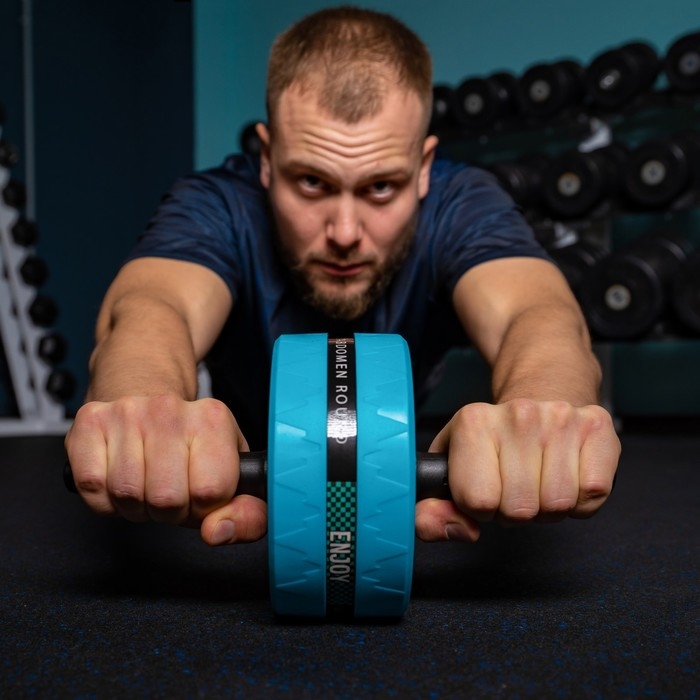 Ролик для пресса ONLYTOP, 38х17х17 см, с ковриком, цвет голубой