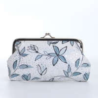 Косметичка на фермуаре, цвет серый Косметичка на фермуаре, цвет серый