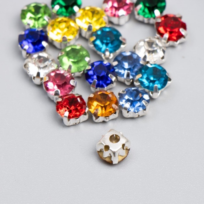 Стразы в цапах круглые 6 мм (20 шт/упак), микс, оправа серебро Стразы в цапах круглые 6 мм (20 шт/упак), микс, оправа серебро