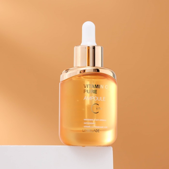 Ампульная сыворотка LEBELAGE для сияния кожи с витаминами и транексамовой кислотой, 35 мл Ампульная сыворотка LEBELAGE для сияния кожи с витаминами и транексамовой кислотой, 35 мл