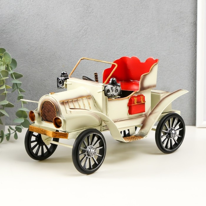 Сувенир металл "Ретро. Белый автомобиль" 25,5х12,6х16 см