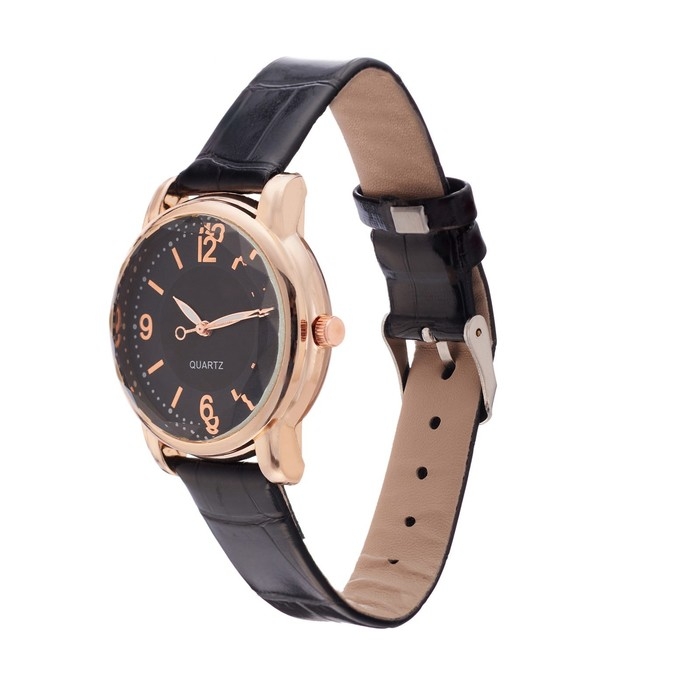 Часы наручные кварцевые женские, d-3.4 см, черный ремешок Часы наручные кварцевые женские, d-3.4 см, черный ремешок