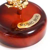 Сувенир музыкальный механический "Саксофон" 9,5х9,5х20 см Сувенир музыкальный механический "Саксофон" 9,5х9,5х20 см