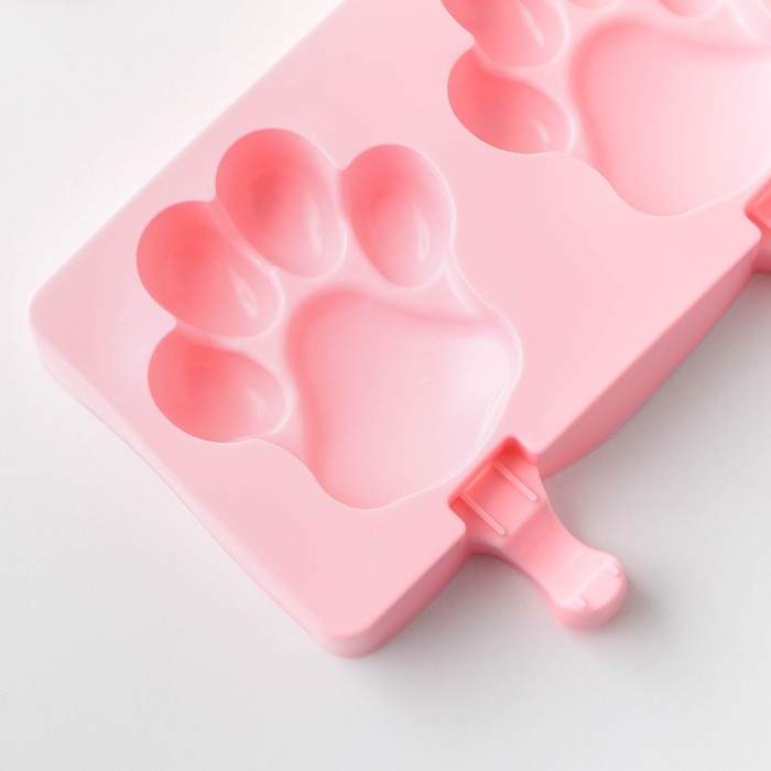 Форма для мороженого «Лапки», силикон, 26×14 см, 4 ячейки (8,5×8,5 см), цвет МИКС Форма для мороженого «Лапки», силикон, 26×14 см, 4 ячейки (8,5×8,5 см), цвет МИКС