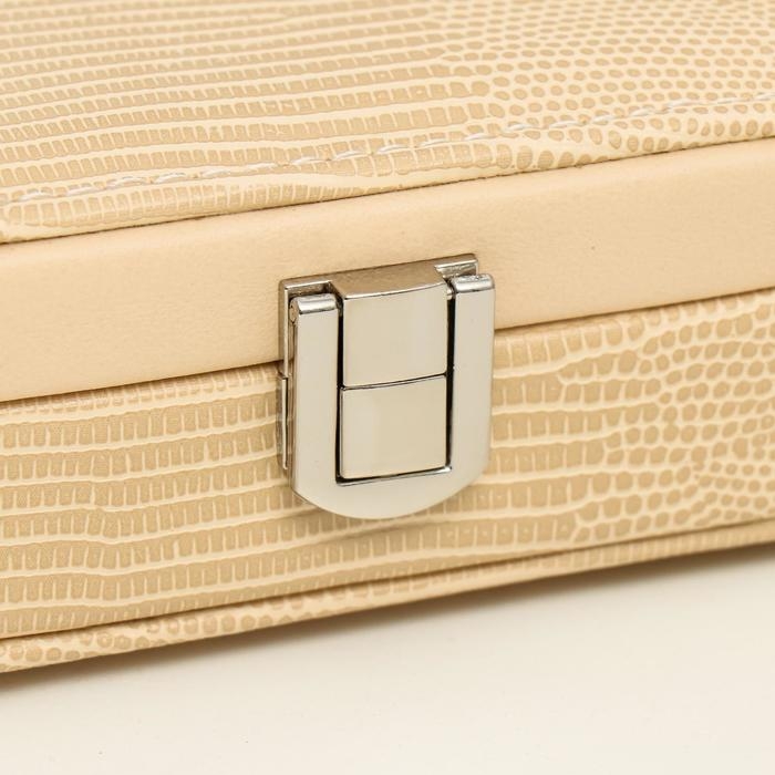 Шкатулка кожзам для украшений Шкатулка кожзам для украшений "Рептилия сливки" миниатюра комбинированная 4,5х10х15 см