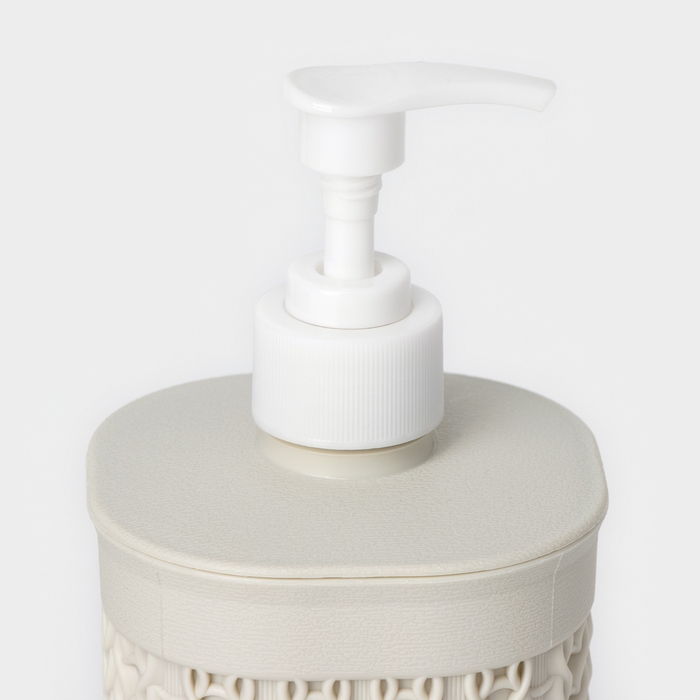 Дозатор для мыла &laquo;Вязание&raquo;, 500 мл, цвет белый ротанг