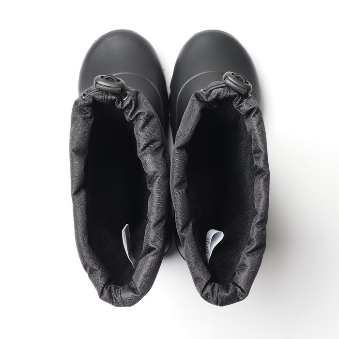 Сапоги (сноубутсы) женские, черные соты р. 36-37 Сапоги (сноубутсы) женские, черные соты р. 36-37