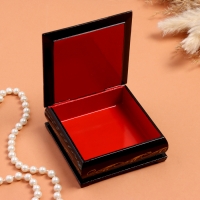 Шкатулка &laquo;Распустившиеся ирисы&raquo;, черная, 10х10 см, лаковая миниатюра