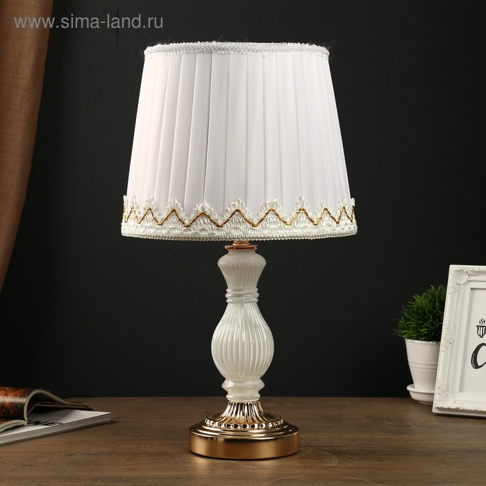 Лампа настольная "Милан" 1х40Вт Е27 золото-белый 24х24х43 см RISALUX