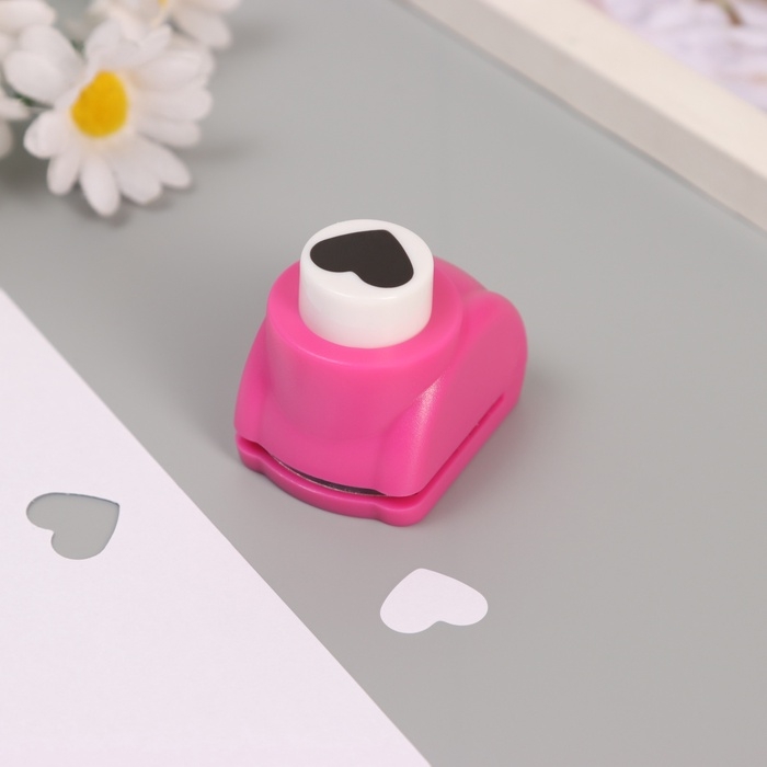 Дырокол фигурный Дырокол фигурный "Сердечко" d=1,5 см МИКС 3,5х4х4 см