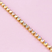 Цепь со стразами, с голографией, металл, стекло, 2 мм, 9 &plusmn; 1 м, цвет золотой