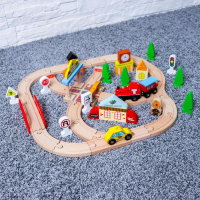 Железная дорога, 60 элементов, в собран. Виде: 48&times;46 см, в пластиком боксе