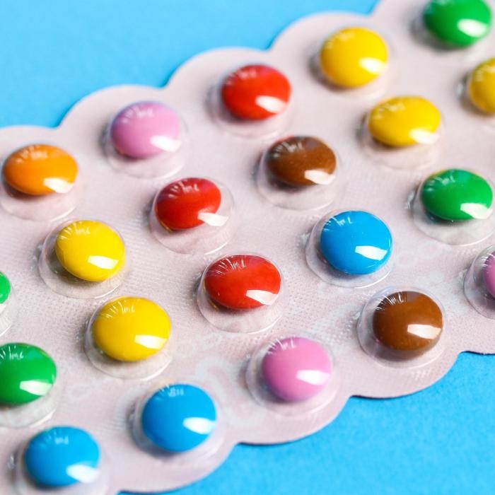 Драже шоколадное &laquo;Не оливье, но тоже вкусно&raquo;, 20 г.