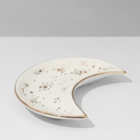 Подставка для украшений универсальная &laquo;Полумесяц&raquo;, 9,5&times;8&times;1,5 см, цвет белый