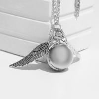 Часы карманные "Снитч", кварцевые, d циферблата-2.7 см, серебро Часы карманные "Снитч", кварцевые, d циферблата-2.7 см, серебро