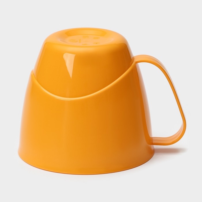 Кружка пластиковая с вакуумной крышкой, 720 мл, цвет МИКС