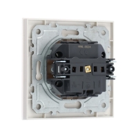 Розетка одноместная TOT Glossy Glass, 16 А, скрытая, с з/к, стекло, белая Розетка одноместная TOT Glossy Glass, 16 А, скрытая, с з/к, стекло, белая