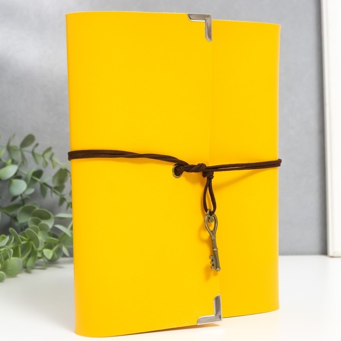 Фотоальбом 30 листов "Ярко-жёлтый" кожзам (на кольцах) 22,5х18х3 см