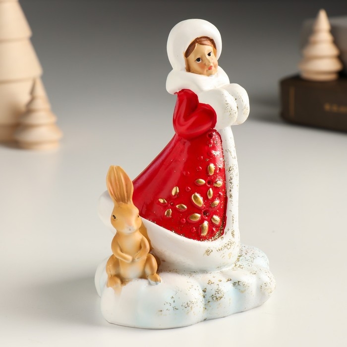 Сувенир полистоун "Снегурочка с зайчиком в лесу" 9,8х8х12,2 см