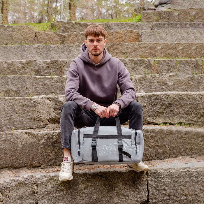 Сумка спортивная на молнии, 2 наружных кармана, средний размер, цвет серый Сумка спортивная на молнии, 2 наружных кармана, средний размер, цвет серый