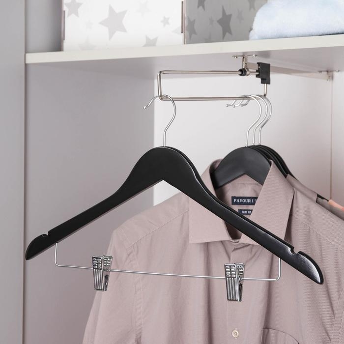 Плечики - вешалка для брюк и юбок SAVANNA, 44,5х1,2х24,5 см, с зажимами, широкие плечики, деревянная сорт А Плечики - вешалка для брюк и юбок SAVANNA, 44,5х1,2х24,5 см, с зажимами, широкие плечики, деревянная сорт А