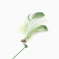 Игрушка дразнилка для кошек на присоске с пером &laquo;Котик&raquo;, зелёный, 94 см