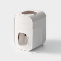 Выдавливатель для зубной пасты на клейкой ленте Доляна, 5,5&times;6&times;9 см, цвет МИКС