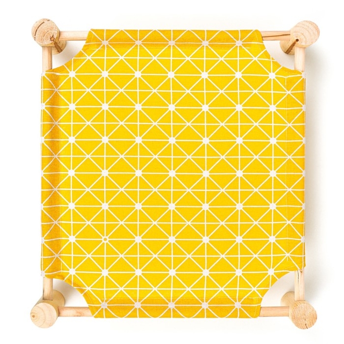 Гамак-кровать для животных "Уютный", 47 х 42 х 10 см, жёлтый