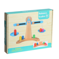Деревянная игрушка &laquo;Весы&raquo;