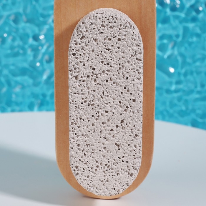 Пемза для педикюра с щёткой, с подвесом, натуральная щетина, 9,5 &times; 4 см, в коробке, цвет бежевый