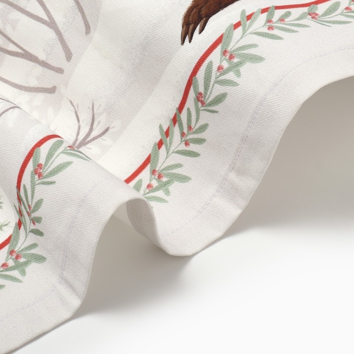 Набор столовый "Новогоднее чудо" скат.150х110см +/-3см с ВГМО, салф.40х40см-4 шт, 100%хл