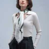 Платок шелковый Delicate, каллы Платок шелковый Delicate, каллы