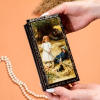 Шкатулка - купюрница &laquo;Девушки с котёнком&raquo;, 8,5&times;17 см, лаковая миниатюра