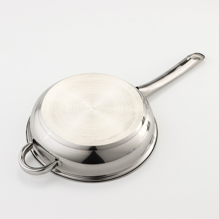 Набор посуды из нержавеющей стали Доляна &laquo;Классика&raquo;, 8 предметов: ковш 1,5 л, 2 кастрюли 2/3 л, сковорода d=24 см, крышки, стенки 0,3 мм, дно 5 мм