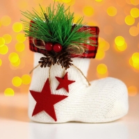 Конфетница &laquo;Сапожок&raquo;, с еловой веточкой