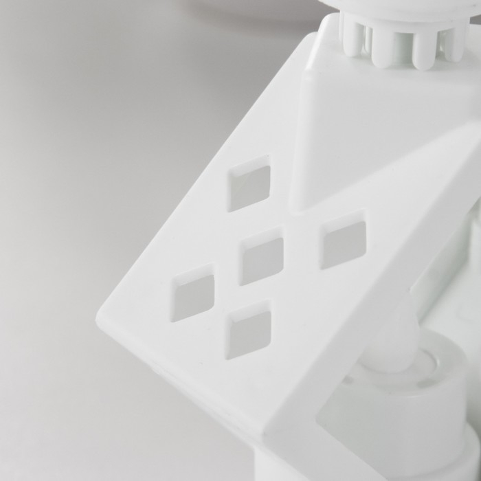 Ночник Ночник "Свеча в кубе" 3хLR1130 белый 5х9х14,5 см RISALUX