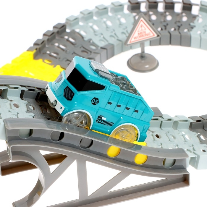 Автотрек «Строительная площадка», гибкий, мёртвая петля, 250 деталей Автотрек «Строительная площадка», гибкий, мёртвая петля, 250 деталей