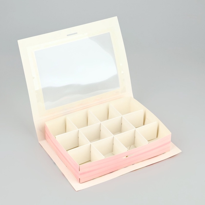 Коробка под 12 конфет с ячейками &laquo;С любовью&raquo; 18.5 х 13.5 х 3.5 см