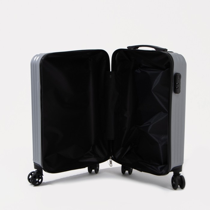 Чемодан малый 43 л (S), отдел на молнии, кодовый замок, цвет серебряный