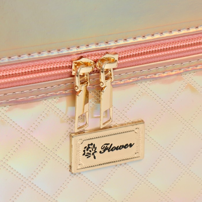 Шкатулка кожзам для косметики "Ромбы голография. Этажи" бело-розовая 24,5х20,5х27 см