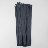 Молния «Трактор», №8, разъёмная, 2 замка, замки автомат, 100 см, цвет тёмно-серый, цена за 1 штуку Молния «Трактор», №8, разъёмная, 2 замка, замки автомат, 100 см, цвет тёмно-серый, цена за 1 штуку