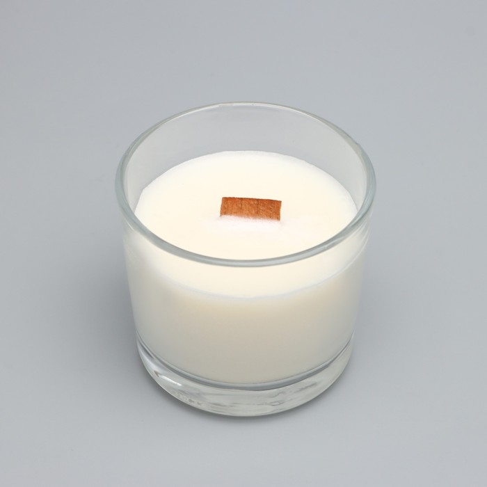 Свеча из соевого воска в стакане с деревянным фитилем Свеча из соевого воска в стакане с деревянным фитилем "Сандаловое дерево", 65 гр