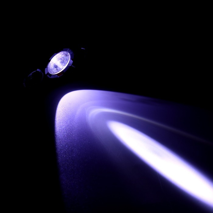 Фонарь налобный аккумуляторный Фонарь налобный аккумуляторный "Мастер К", 10 Вт, 1200 мАч, 600 лм, 8 х 9 х 6 см